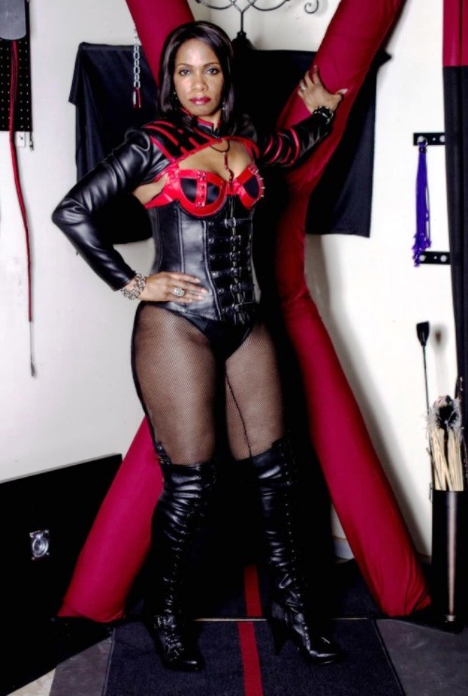 Ebony Findoms Feature Interview Mistress Ava Black Domme Addiction Subs … Continue